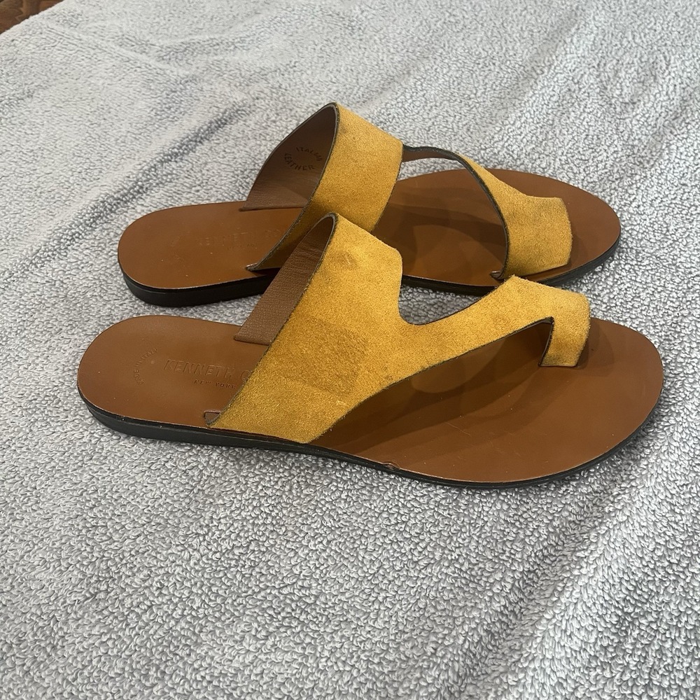 Kenneth Cole NY Women's Mustard Yellow Suede Italian Leather Toe Loop Sandal 8.5 - Picture 5 of 8